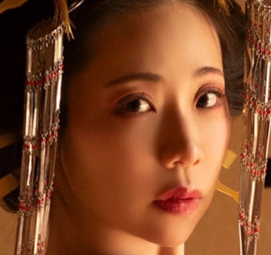 鈴木ふみ奈（提供：週刊SPA!編集部　撮影／佐藤裕之　スタイリング／角藤智美　ヘアメイク／小野真由美）