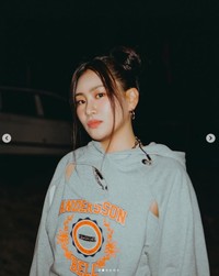 チョ・ヒョナの公式インスタグラム@tenomahjより