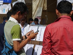 民主化しなくても豊かになる？　不公正なカンボジア政権への日本の選挙改革支援とは