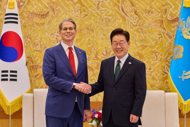 U.S. Treasury’s Bessent, China’s He wrap up S. Korea talks ahead of Trump-Xi summit