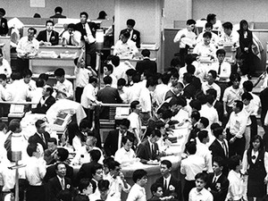 戦後８０年、経済　バブル崩壊後の改革こそ検証を　諸富徹