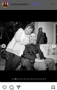 トレイシー・ロビンスのインスタグラム＠mrstracyrobbinsより