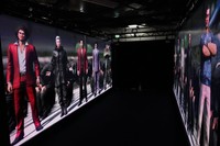 東京・渋谷で開催される龍が如くの「冠婚葬祭」展