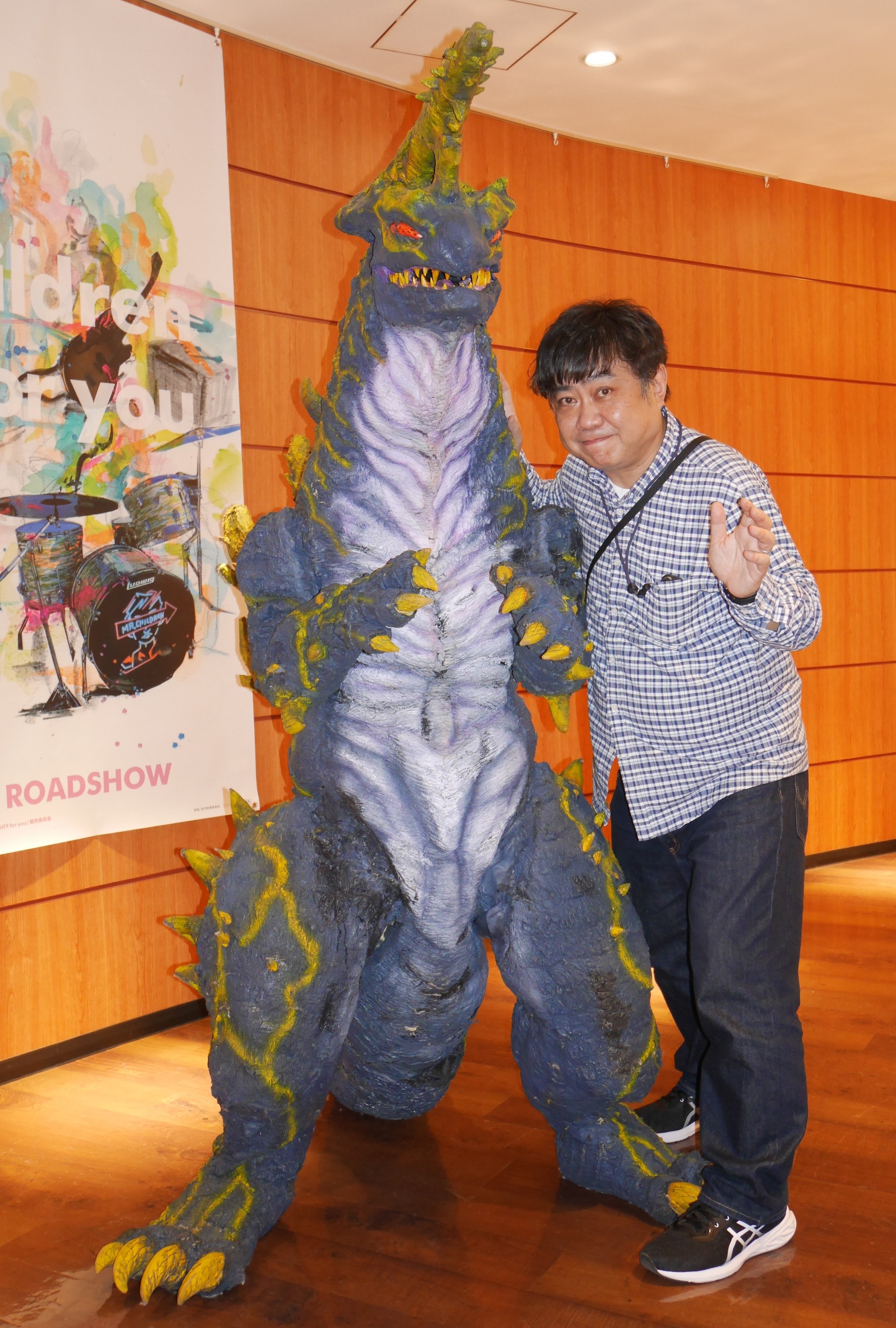コロナを明るく、怪獣は伝統の特撮技術で「特撮喜劇 大木勇造