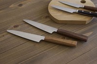 子供向けのナイフ＝龍泉刃物提供