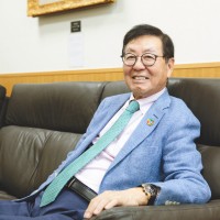 「ニトリの働き方」　創業者・似鳥昭雄さんが語る仕事論　ビジネスに悩む人のヒントにも