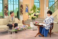 黒柳徹子さん（右）とトークを展開する光石研さん