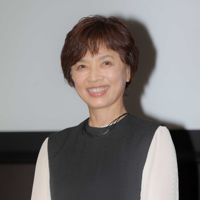 俳優として舞台に挑む榊原郁恵
