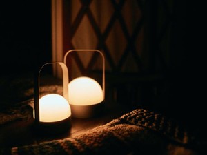 余計なことは考えるな。毛布に包まれながら唱える「早く明日になれ」