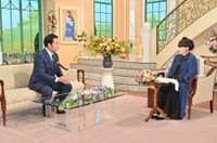 「徹子の部屋」に出演する杉村太蔵氏（左）と司会の黒柳徹子＝テレビ朝日提供