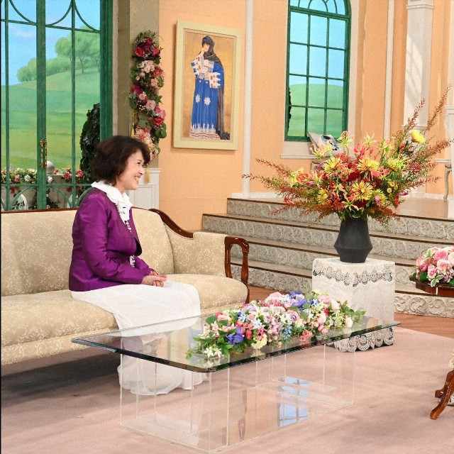 「徹子の部屋」 (右から)黒柳徹子、沢田亜矢子＝テレビ朝日提供