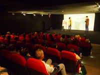 元町映画館で開かれた舞台あいさつ