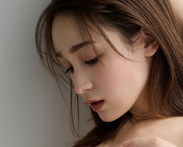 藤井サチ1stフォト&スタイルブック『雨のち、サチ。』撮影/花盛友里