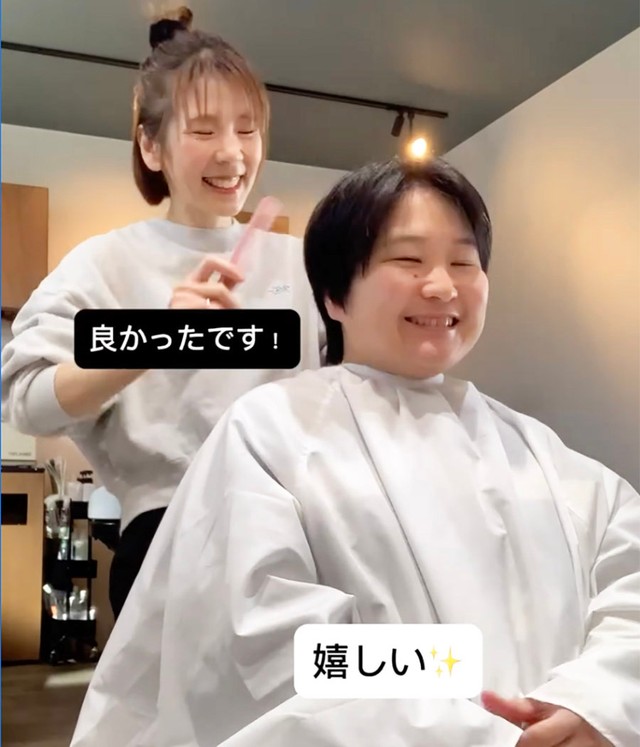 美容室で手話をするのは初めてとのことで「嬉しい」というお客様（anhutte_kanoのInstagramより）