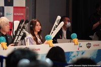 選手にエールを送る乃木坂４６の黒見明香