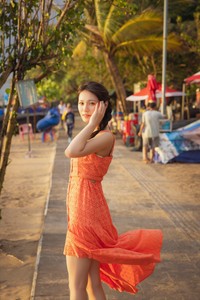 SKE48・中野愛理の1st写真集「可愛いと言って欲しい」より＝PHOTO/田中智久（C）KADOKAWA（C）Zest,Inc.