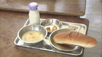 岡山市　給食費が想定より低くなり差額分を返還へ　小学校約3300円　中学校約4400円