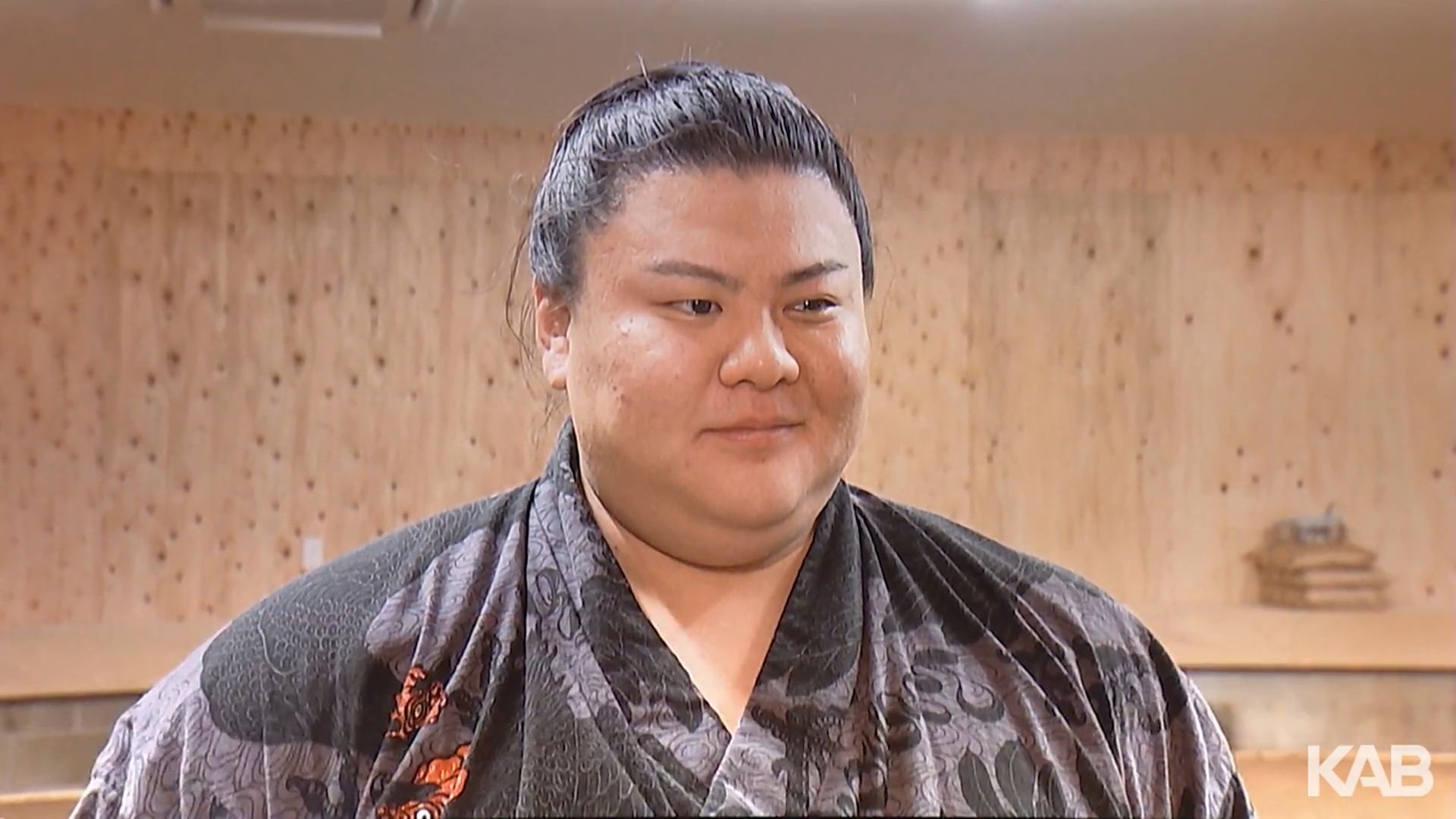 草野改め「義ノ富士」大相撲九州場所への意気込み語る