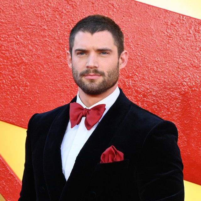 クラーク・ケントを再び演じるデイビッド・コレンスウェット