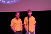 優勝した「OHO」貫禄ある立ち姿は漫才師そのもの