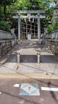 「史跡箇所案内」の設置例（大阪市・山坂神社）