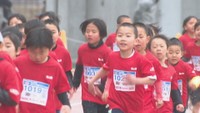 ちびっ子健康マラソン大会　Pikaraスタジアム　丸亀市