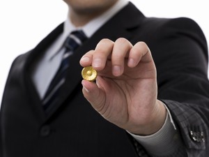 遺言書作成を弁護士に依頼する費用の相場は？　メリット、手続きの流れ、注意点も解説