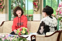 75歳とは思えないパワフルさを誇る山本リンダさん（左）