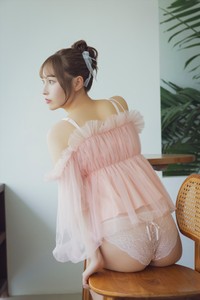 川越紗彩1st 写真集（C）KADOKAWA　PHOTO／田中智久