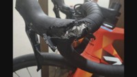 事故で壊れた自転車　提供：原告