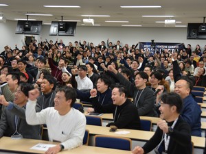 売上100億円だけが正解か　アトツギなら100年先までの「成長」目指せ