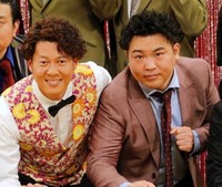 2025年9月に解散した「パーティーパーティー」のきむきむ（左）、ひらかわ