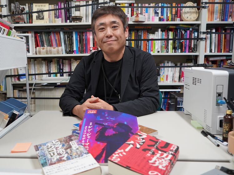 モンゴルのヒップホップについて語る島村一平さん