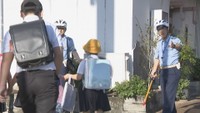 通学路で交通指導(高松市花園町)午前7時半ごろ