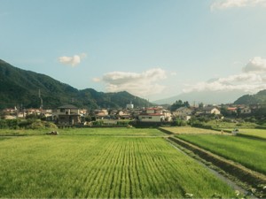 私はここで生まれてよかった。変わりながらも、少しずつ元に戻る故郷