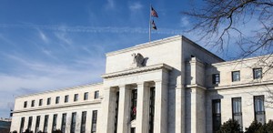 「黒田日銀はいちかばちか挑戦した」　ブラインダー元FRB副議長に聞く