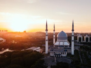 モスクで、背筋の伸びた女性に憧れて。美しさの理由を知ったひとり旅