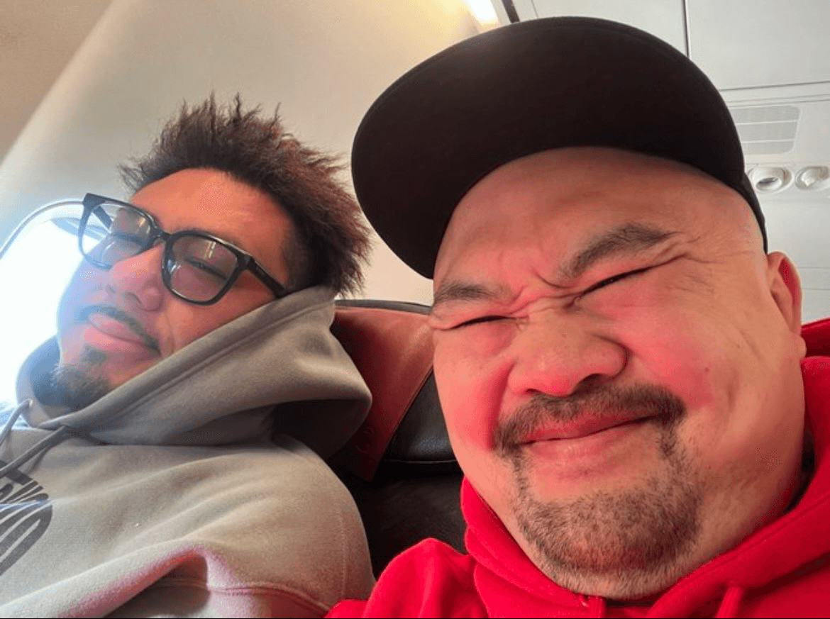 鬼越トマホークの2人（右が良ちゃん）（鬼越トマホーク良ちゃん (@sakai026)さんのXより）