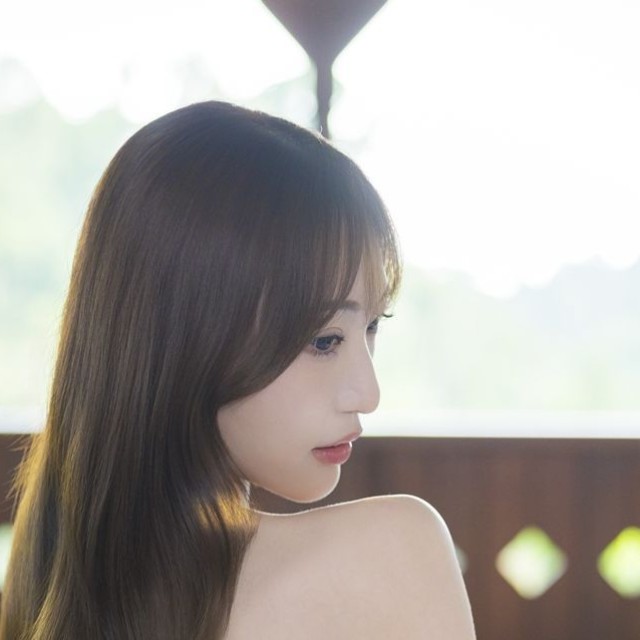 原かれん1st写真集「どストライク」（C）KADOKAWA　PHOTO／田中智久より