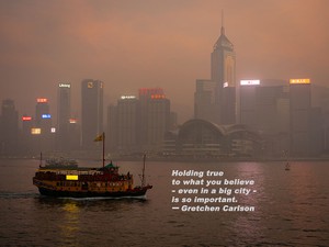 テレビ局CEOをセクハラで訴えた女性キャスター、心に秘めるモットー