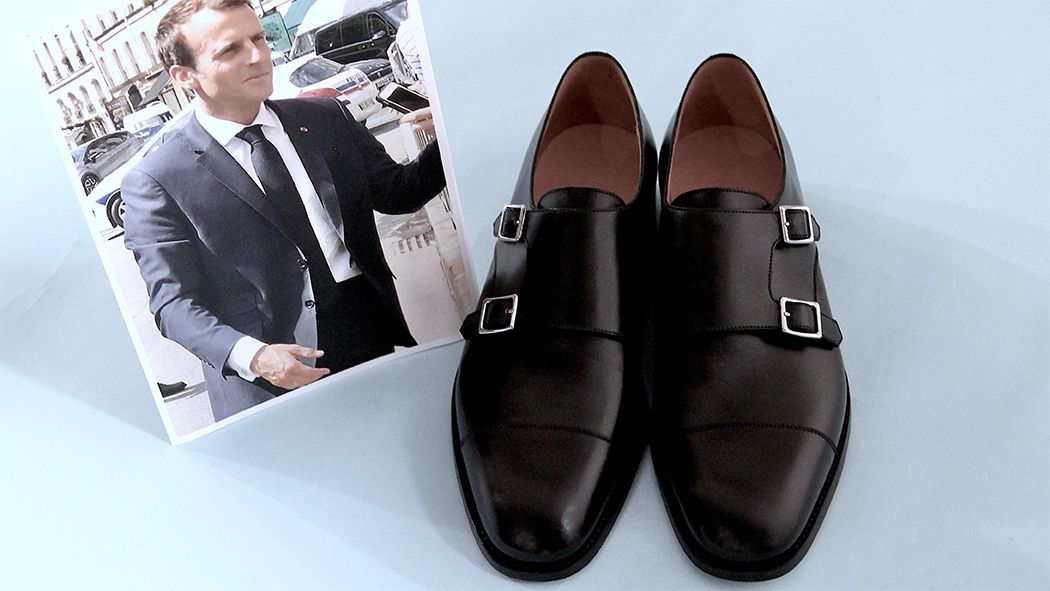 ビジネスシューズの隠れた名品、ダブルモンクシューズを深掘り。<br>ファッショントレンドスナップ217