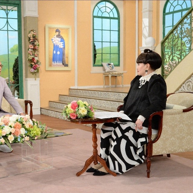 「徹子の部屋」（右から） 黒柳徹子、柴俊夫、真野響子＝テレビ朝日提供