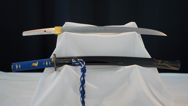 瀬戸内市がフランスで日本の伝統工芸品「刀剣」をPR　岡山