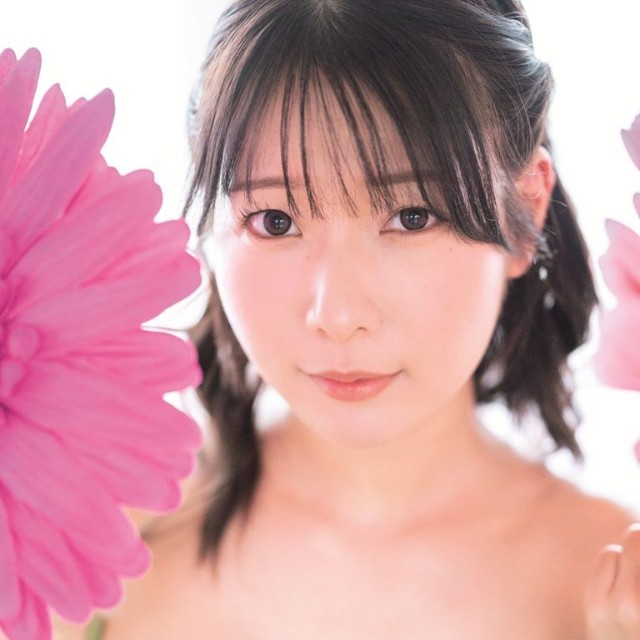 『PARADE(パレード)』2026春号に登場した奥 ゆい（撮影／佐藤佑一）