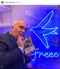 モーリー・ロバートソンさん、書店でトークイベントを開催（本人の公式インスタグラム、2024年11月30日の投稿から）