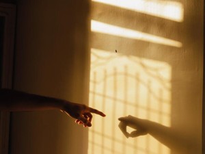 社交辞令の「あけおめ」も苦しい。「嫌」と言えない私が私を苦しめる