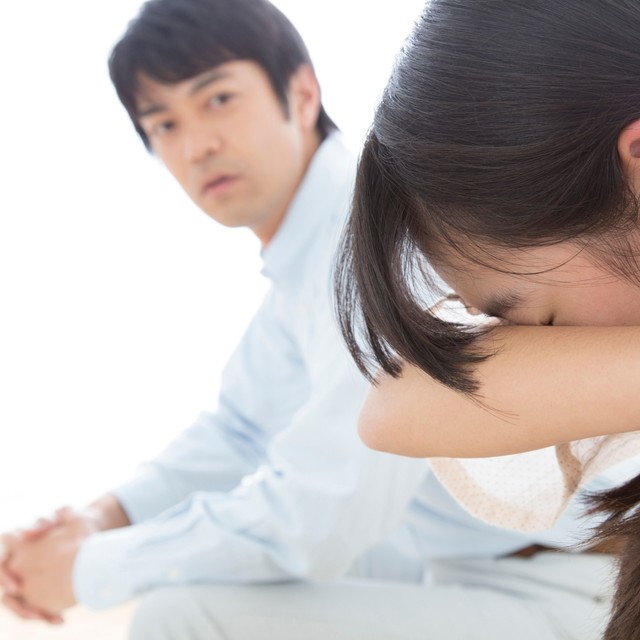 厳しすぎる夫…原因ってなに？　※画像はイメージです（Paylessimages/stock.adobe.com）