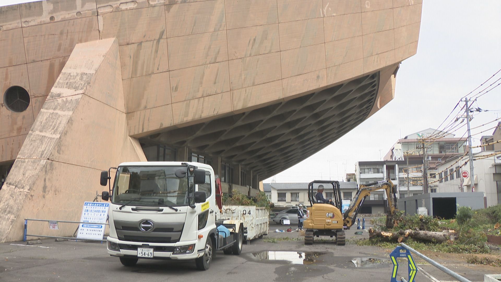 旧香川県立体育館の解体着工 県が“急いだ”背景に住民訴訟…原告「倒壊の