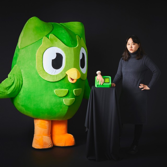 語学アプリ「Duolingo」とコラボした藤原麻里菜