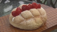 いちごのメロンパン（5月初めまで）　210円